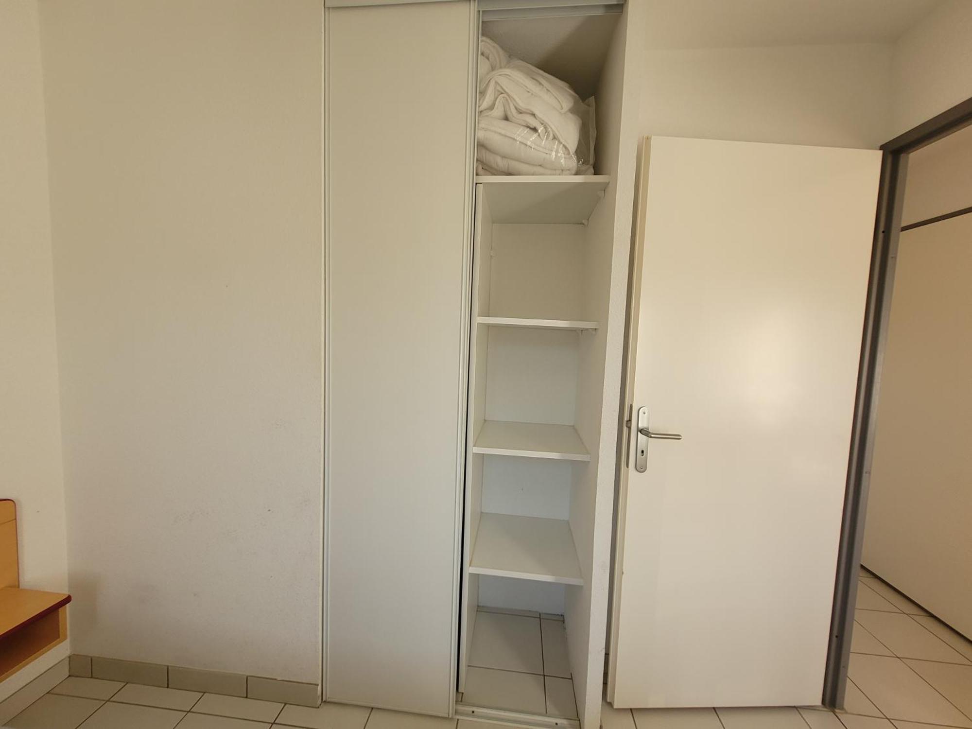 La Maison Bleue, Village Vacances, Piscine, Parking Saint-Geniez-dʼOlt Eksteriør bilde